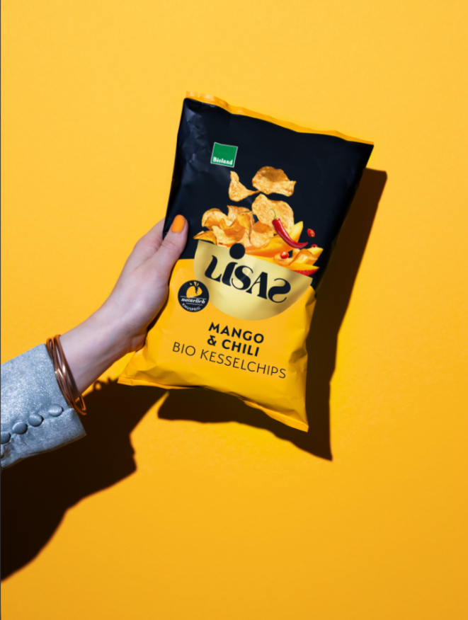 MANGO & CHILI